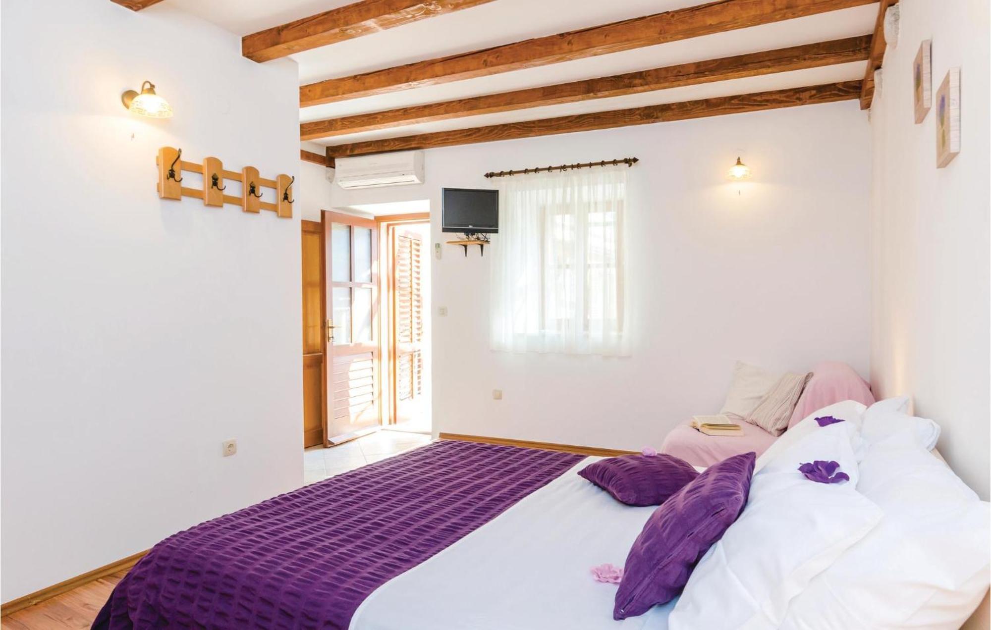 Cozy Home In Slano With Wifi מראה חיצוני תמונה