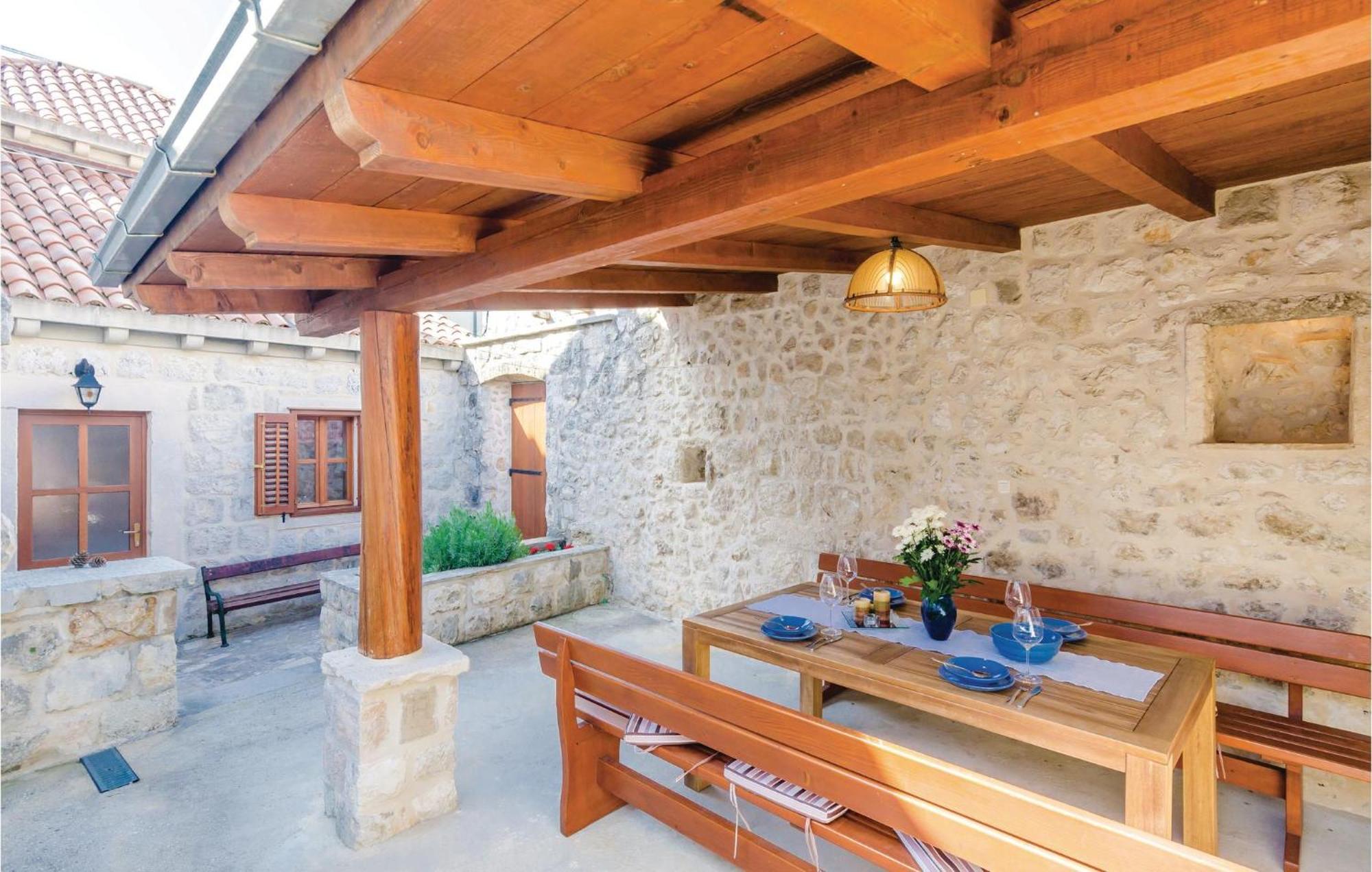 Cozy Home In Slano With Wifi מראה חיצוני תמונה