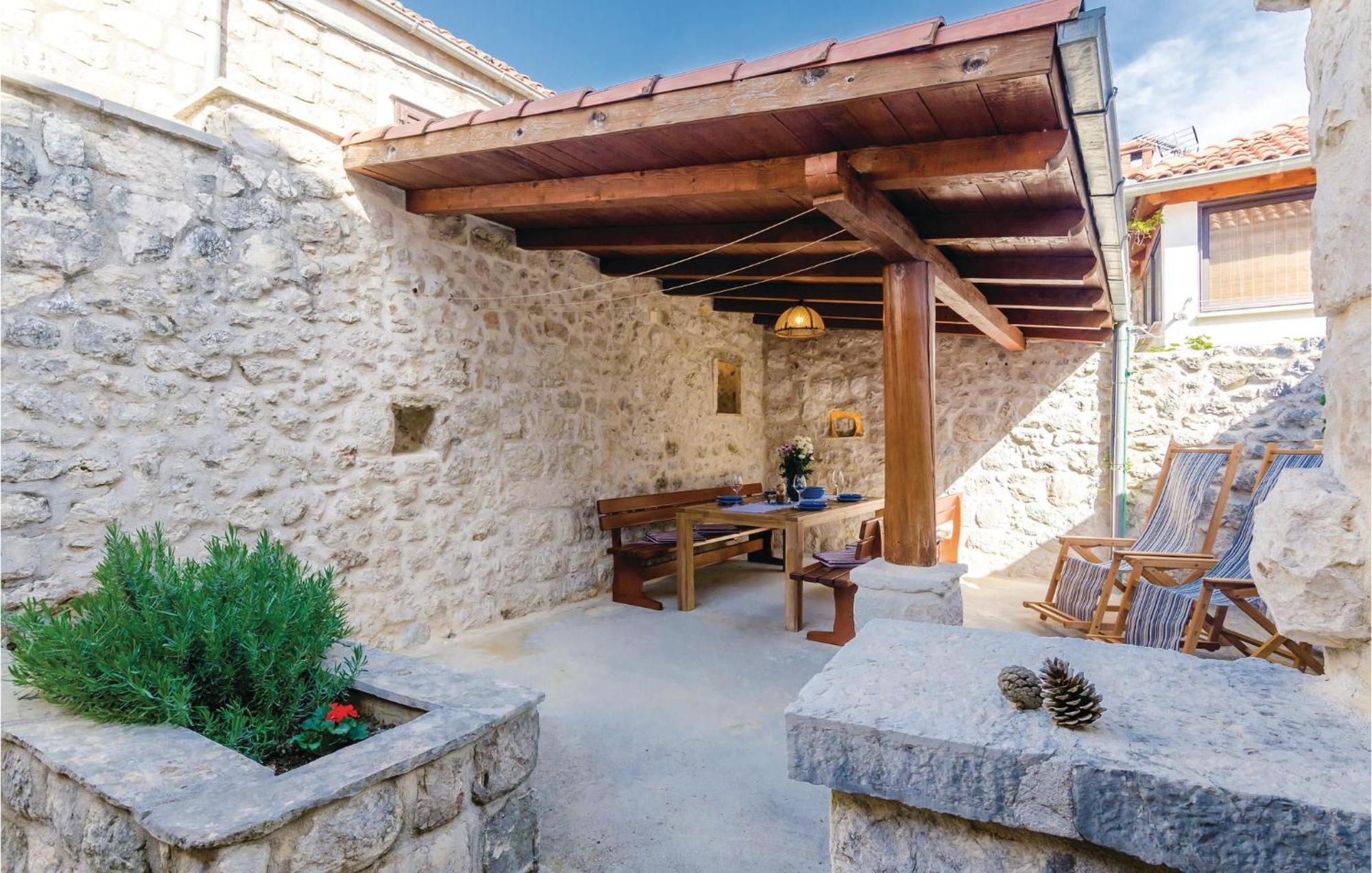 Cozy Home In Slano With Wifi מראה חיצוני תמונה